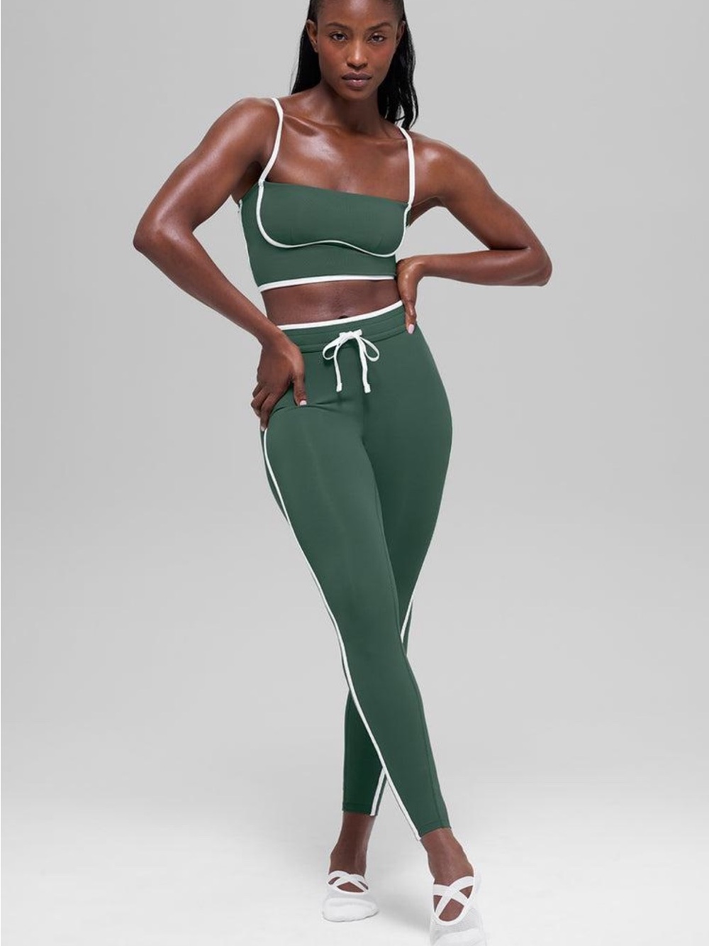 Alo Yoga Airbrush Streamlined Bra Tank Clover Green White S